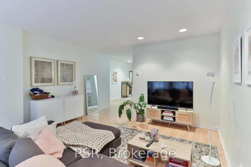 home for lease on 2-102 Beverley Street
