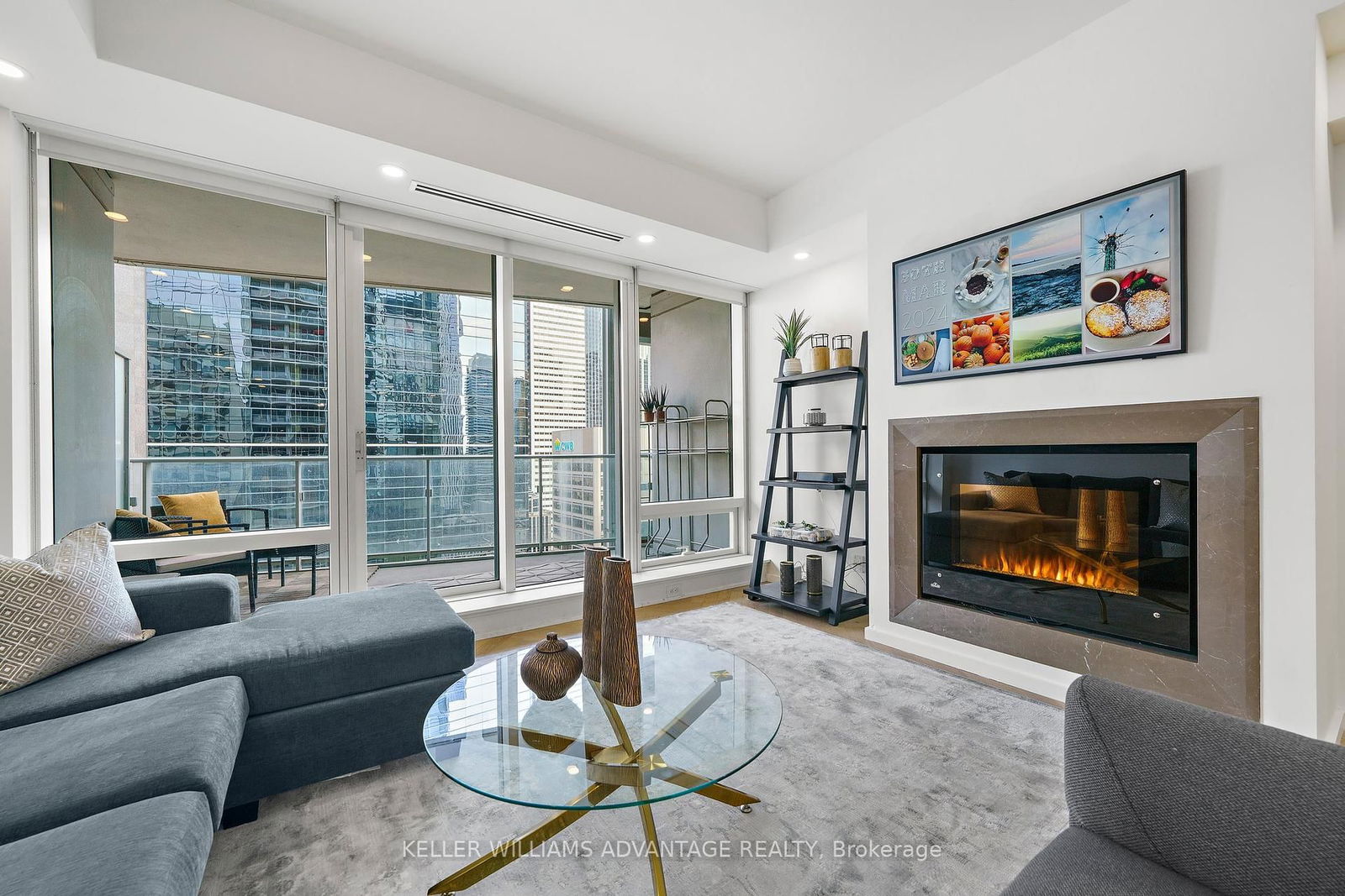 Condo for sale at 2308-180 University Avenue, Toronto, Bay Street Corridor, M5H 0A2 - MLS: C12167471