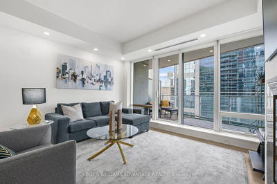 Unit 2308 — 180 University Ave, Toronto - Bay Street Corridor image-0-4