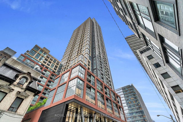 1523 - 108 Peter Street
