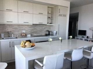 Unit 3902 — 1080 Bay St, Toronto - Bay Street Corridor image-0-2