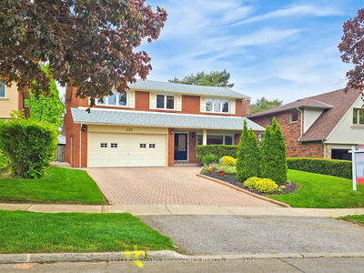 694 Conacher Dr, Toronto - Newtonbrook East image-0-1