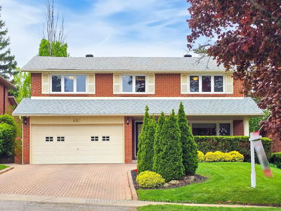 694 Conacher Dr, Toronto - Newtonbrook East image-0-2
