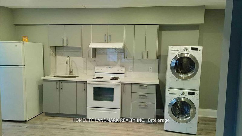 home for lease on 3A-3228 Yonge Street