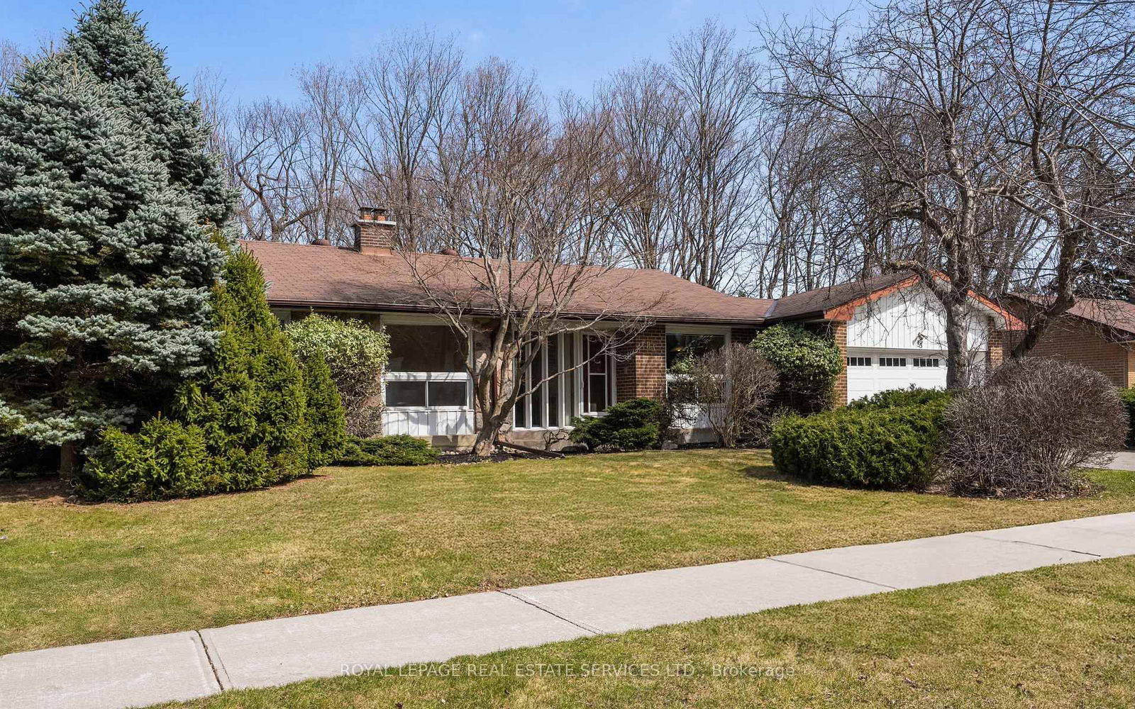Detached House for sale at 83 Page Avenue, Toronto, Bayview Village, M2K 2B8 - MLS: C12168177