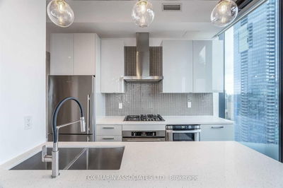 Unit 3703 — 224 King St, Toronto - Waterfront Communities C1 image-0-3