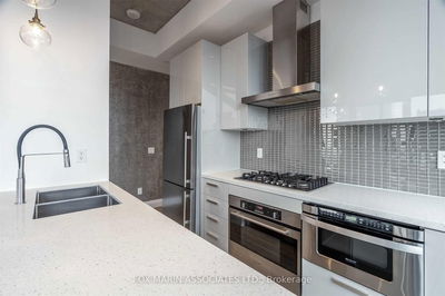 Unit 3703 — 224 King St, Toronto - Waterfront Communities C1 image-0-4