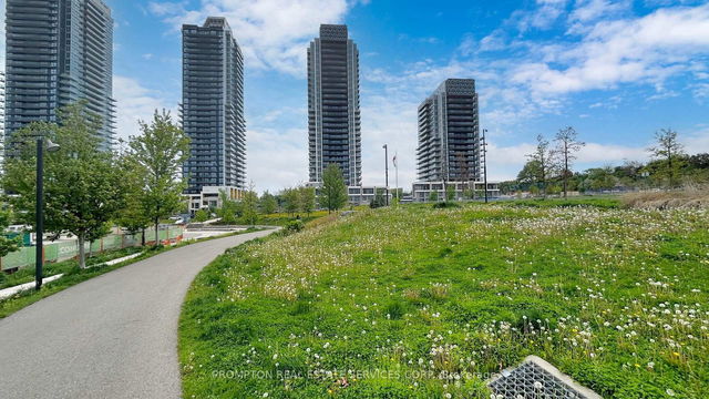 2708 - 27 McMahon Drive