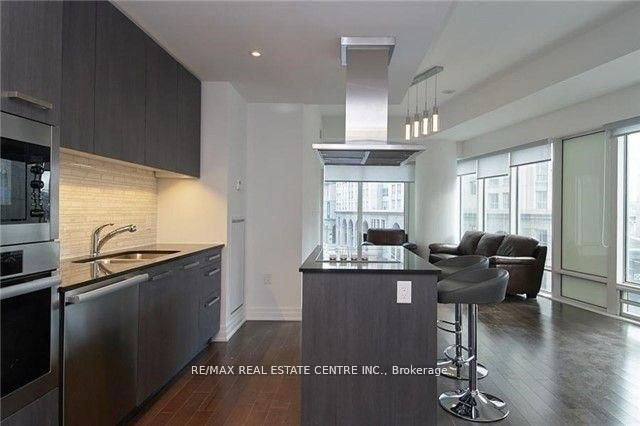 307 - 8 The Esplanade Avenue