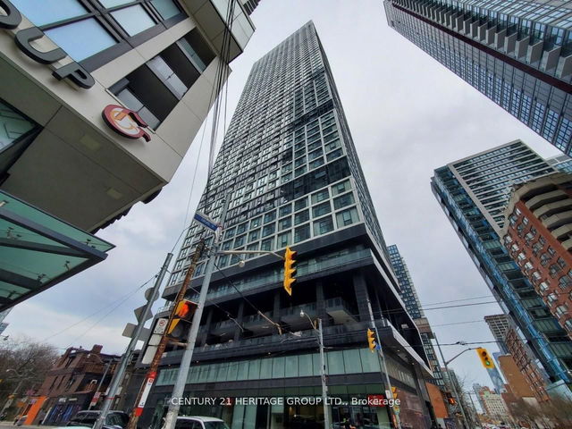 3207 - 181 Dundas Street