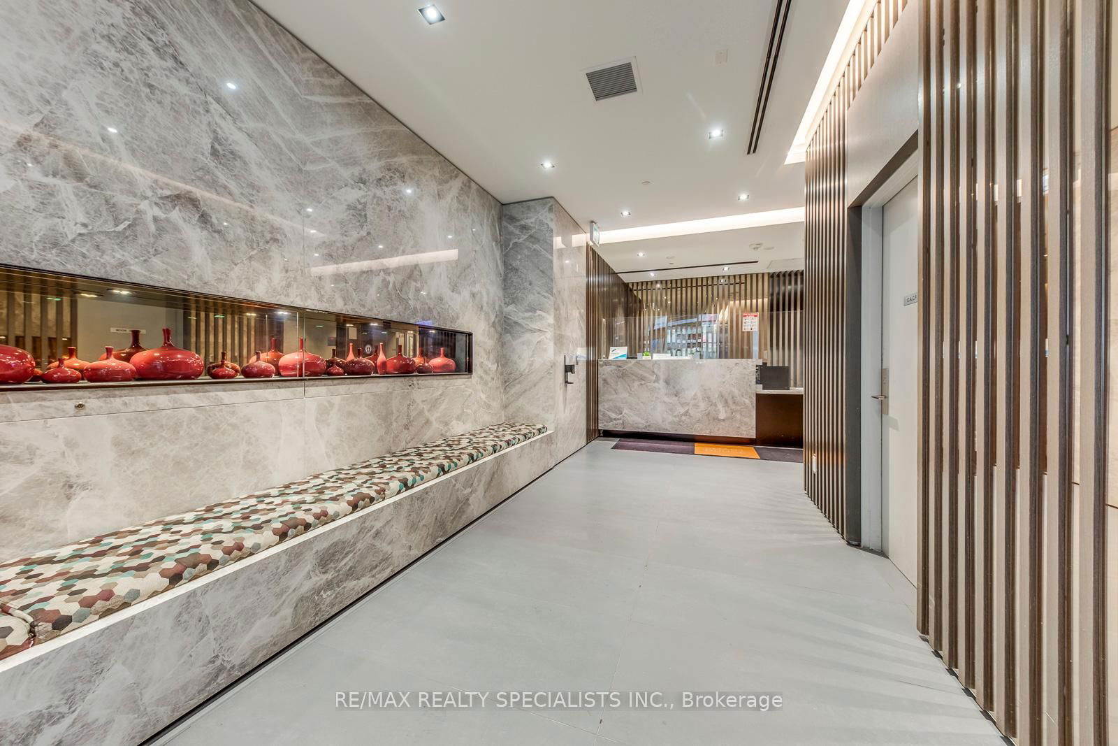 Condo for sale at 1405-215 Queen Street, Toronto, Waterfront Communities C1, M5V 0P5 - MLS: C12168811