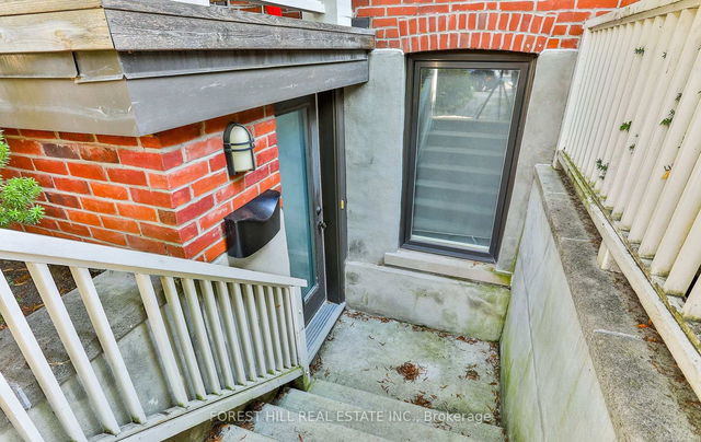 Lower - 35 Yarmouth Gardens