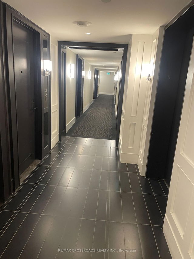 521 - 955 Bay Street