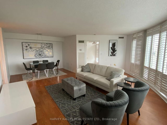 703 - 3830 Bathurst Street
