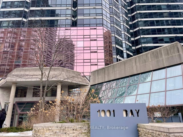 3104 - 1001 Bay Street