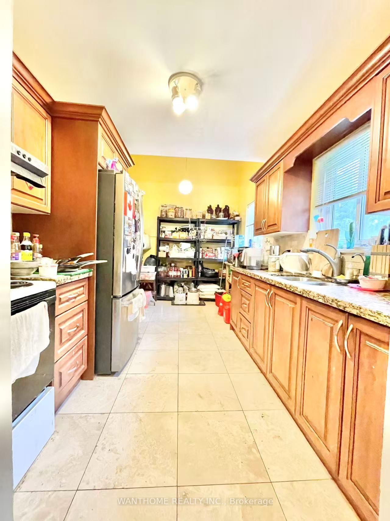Detached House for sale at 34 Cherrystone Drive, Toronto, Hillcrest Village, M2H 1S1 - MLS: C12169138