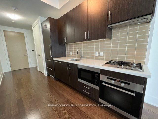 728 - 39 Queens Quay