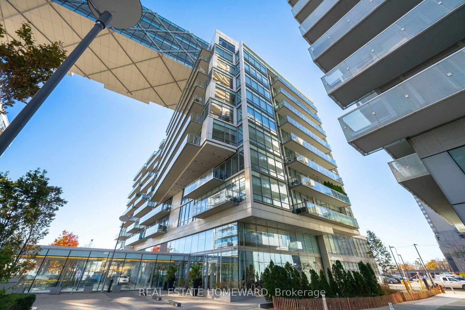 Condo for sale at 902-29 Queens Quay, Toronto, Waterfront Communities C8, M5E 0A4 - MLS: C12169294
