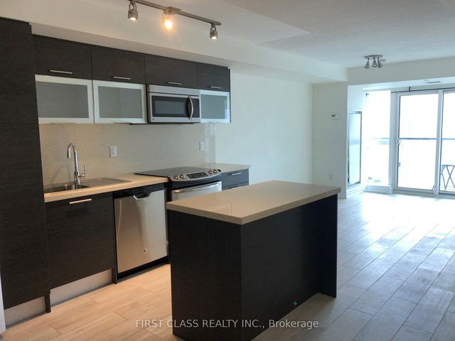 2509 - 386 Yonge Street
