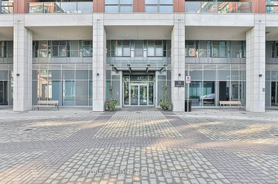Unit 738 — 31 Tippett Rd, Toronto - Clanton Park image-0-3