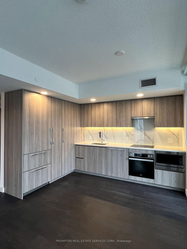 1711 - 1 Concord Cityplace Way