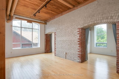 Condo leased at 201-993 Queen Street, Toronto, Ontario, M6J 1H2 - Trinity-Bellwoods - MLS: C12170274