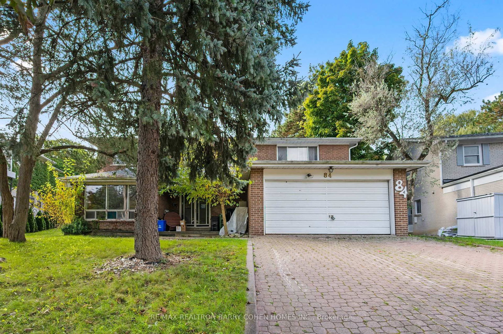 Detached House for sale at 84 Bannatyne Drive, Toronto, St. Andrew-Windfields, M2L 2P3 - MLS: C12170283