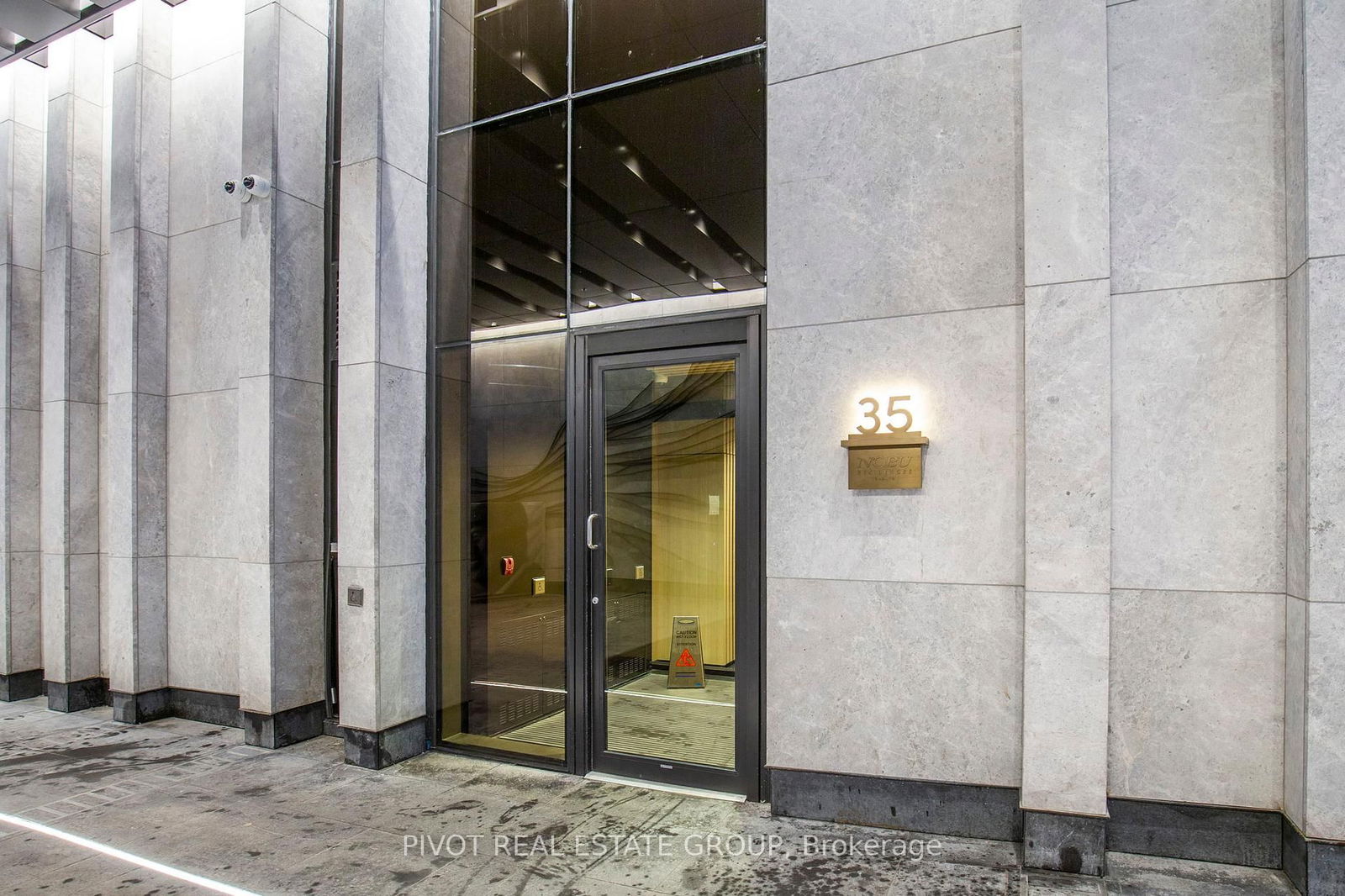 Condo for sale at 3912-35 Mercer Street, Toronto, Waterfront Communities C1, M5V 0V1 - MLS: C12170307