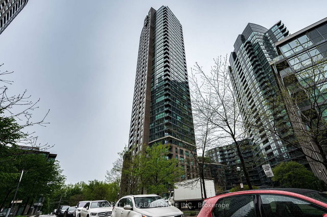 2107 - 219 Fort York Boulevard