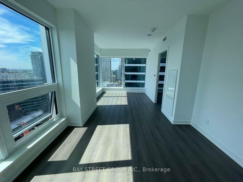 home for lease on 4203-8 Wellesley Street W
