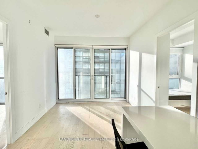 1501 - 7 Grenville Street