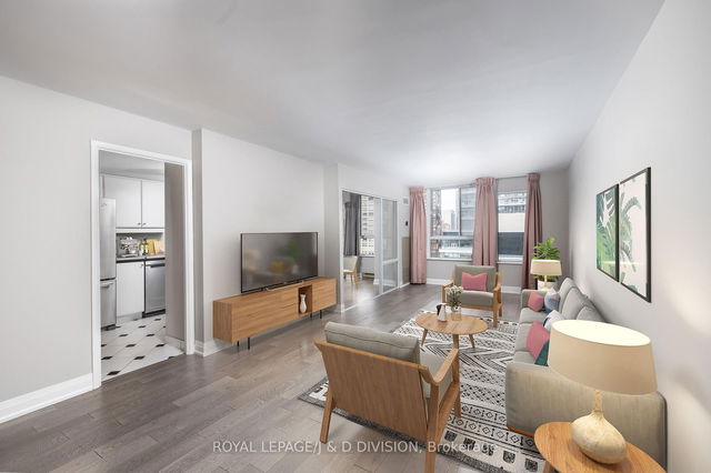 1004 - 717 Bay Street