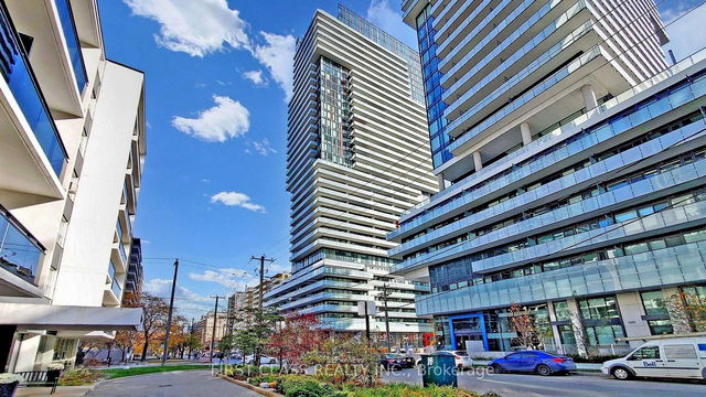 1606 - 185 Roehampton Avenue