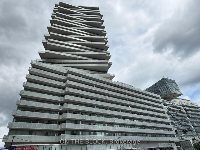 621 - 15 Queens Quay