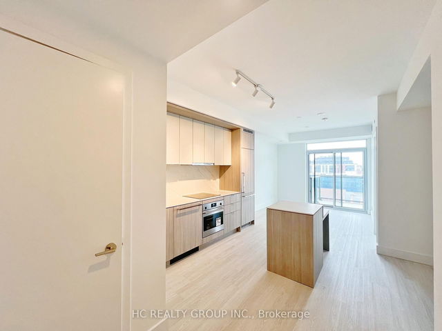 915 - 6 Greenbriar Road