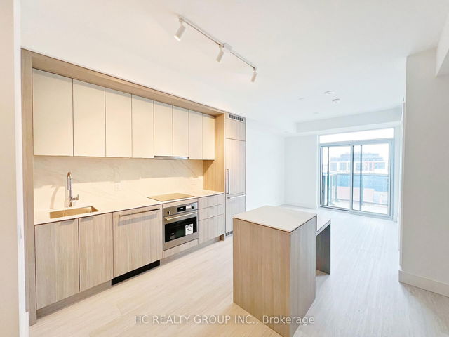915 - 6 Greenbriar Road