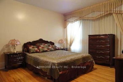 598 Bathurst St, Toronto - Palmerston-Little Italy image-0-4