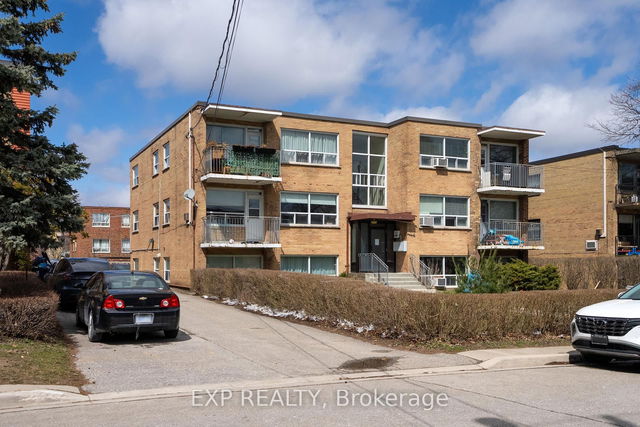 10 Fraserwood Avenue