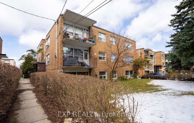 12 Fraserwood Avenue