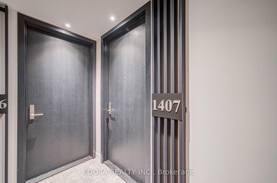 Unit 1407 — 81 Wellesley St, Toronto - Church-Yonge Corridor image-0-4
