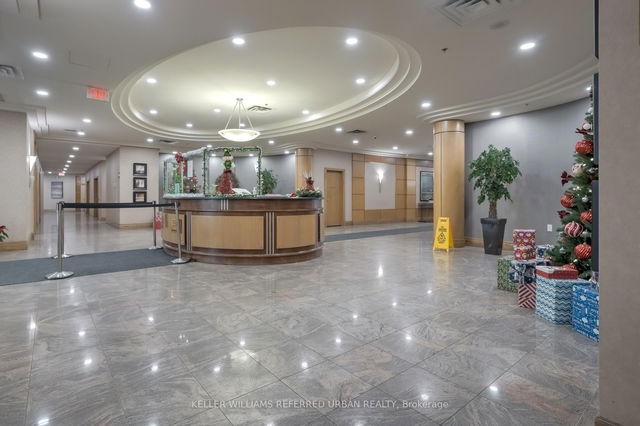 1605 - 5500 Yonge St Street