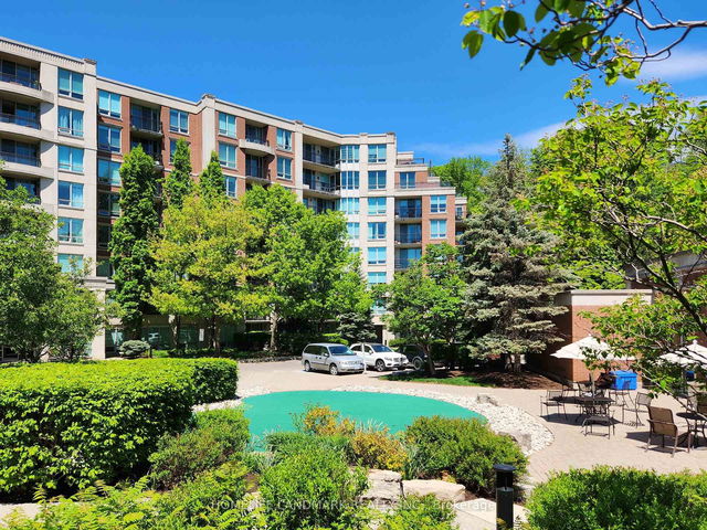 916 - 18 William Carson Crescent