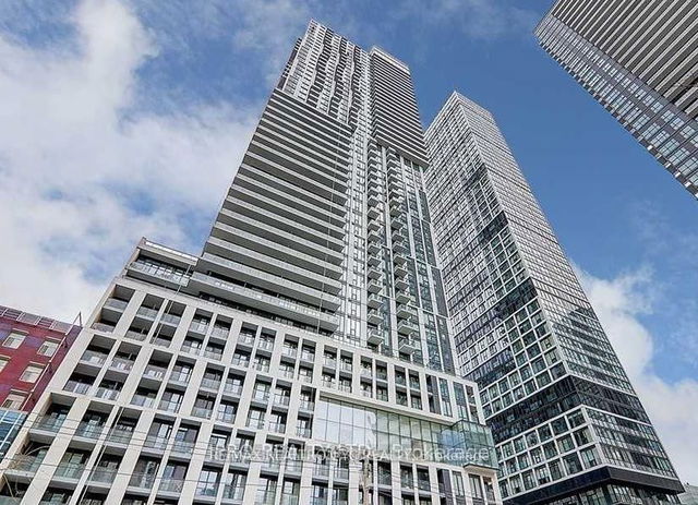 832 - 251 Jarvis Street