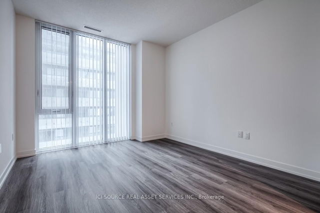 1002 - 138 Downes Street