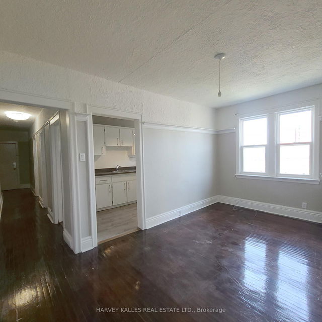 5 - 1 Brookdale Avenue