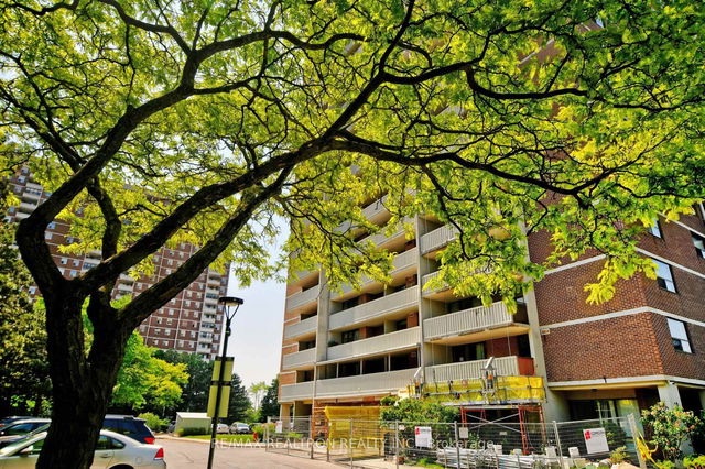1206 - 10 Tangreen Court