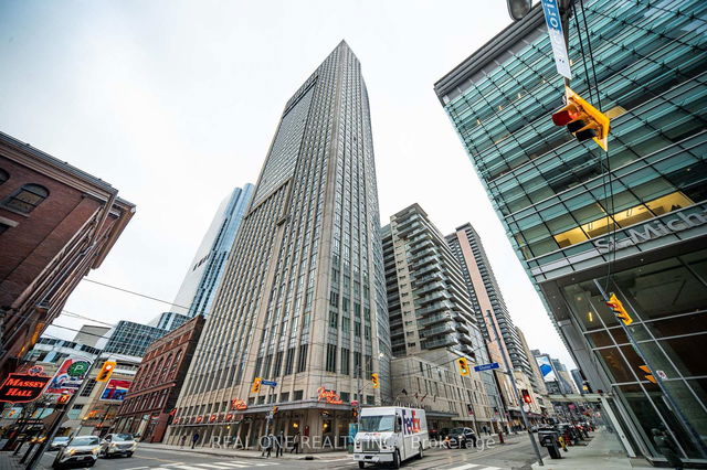 2404 - 210 Victoria Street