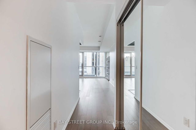 1402 - 70 Temperance Street