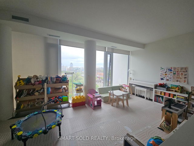 1130 - 8 Hillsdale Avenue