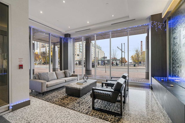 1207 - 218 Queens Quay N/A